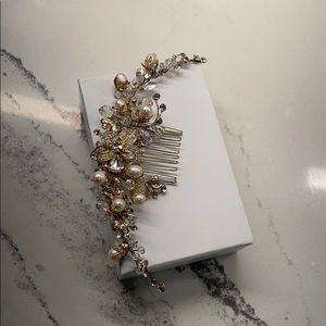 Bridal head piece with pearls, rhinestones